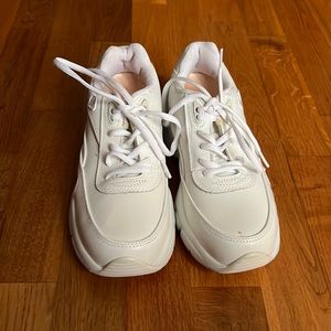 Apex X826 white womens 6M shoes